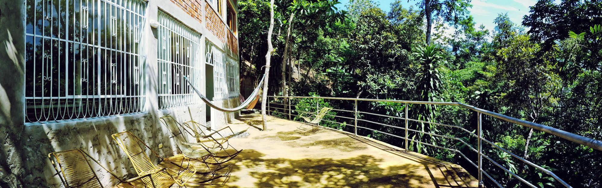 タラポト Yacumaman Sanctuaryヴィラ エクステリア 写真